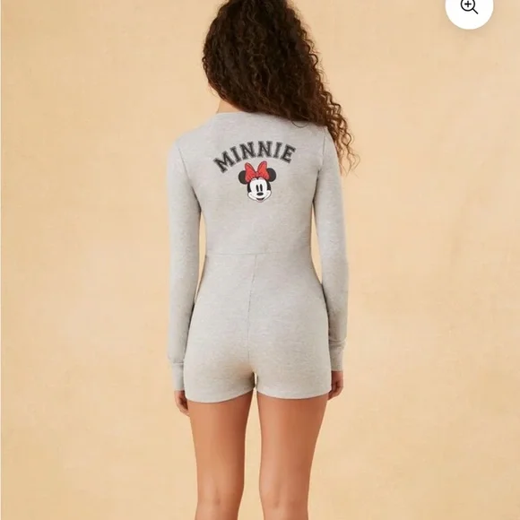 NWT DISNEY MINNIE MOUSE
PAJAMA ROMPER Gray long-sleeve snap button women small - Picture 5 of 9